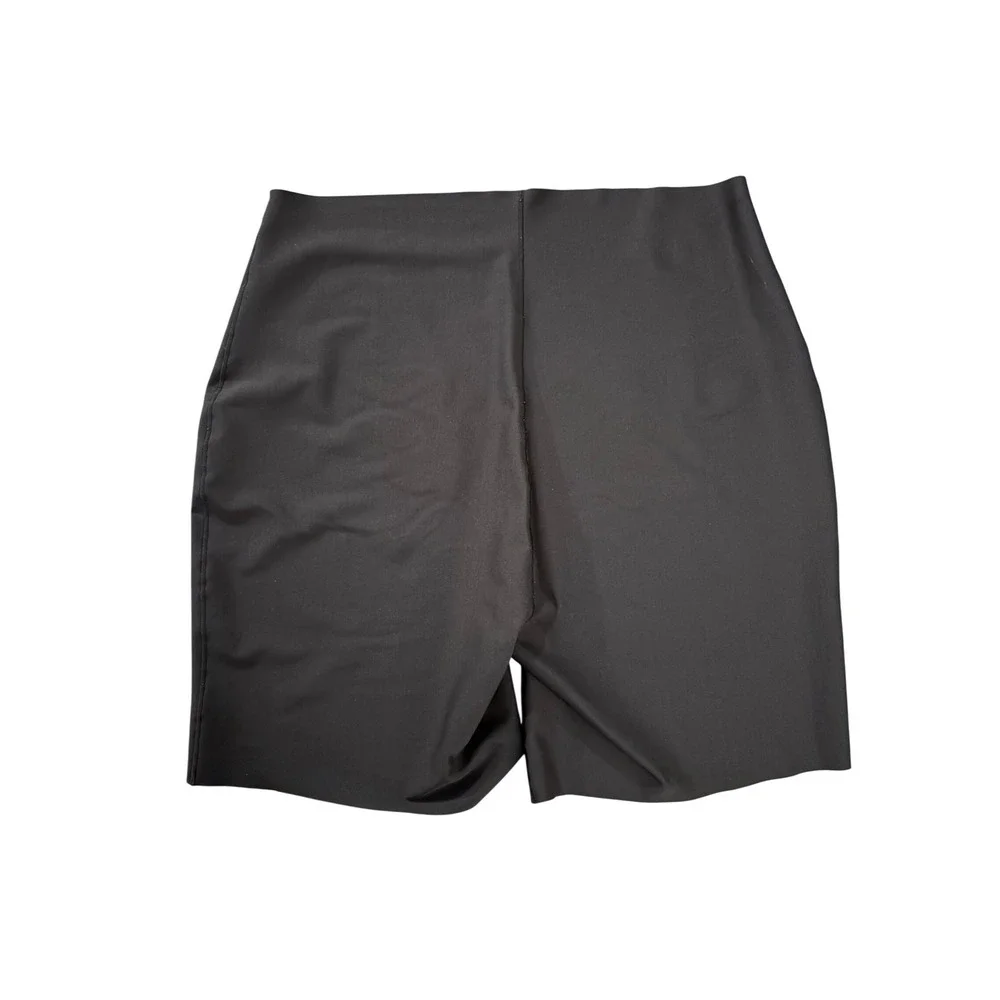 SKIMS 21 hip
